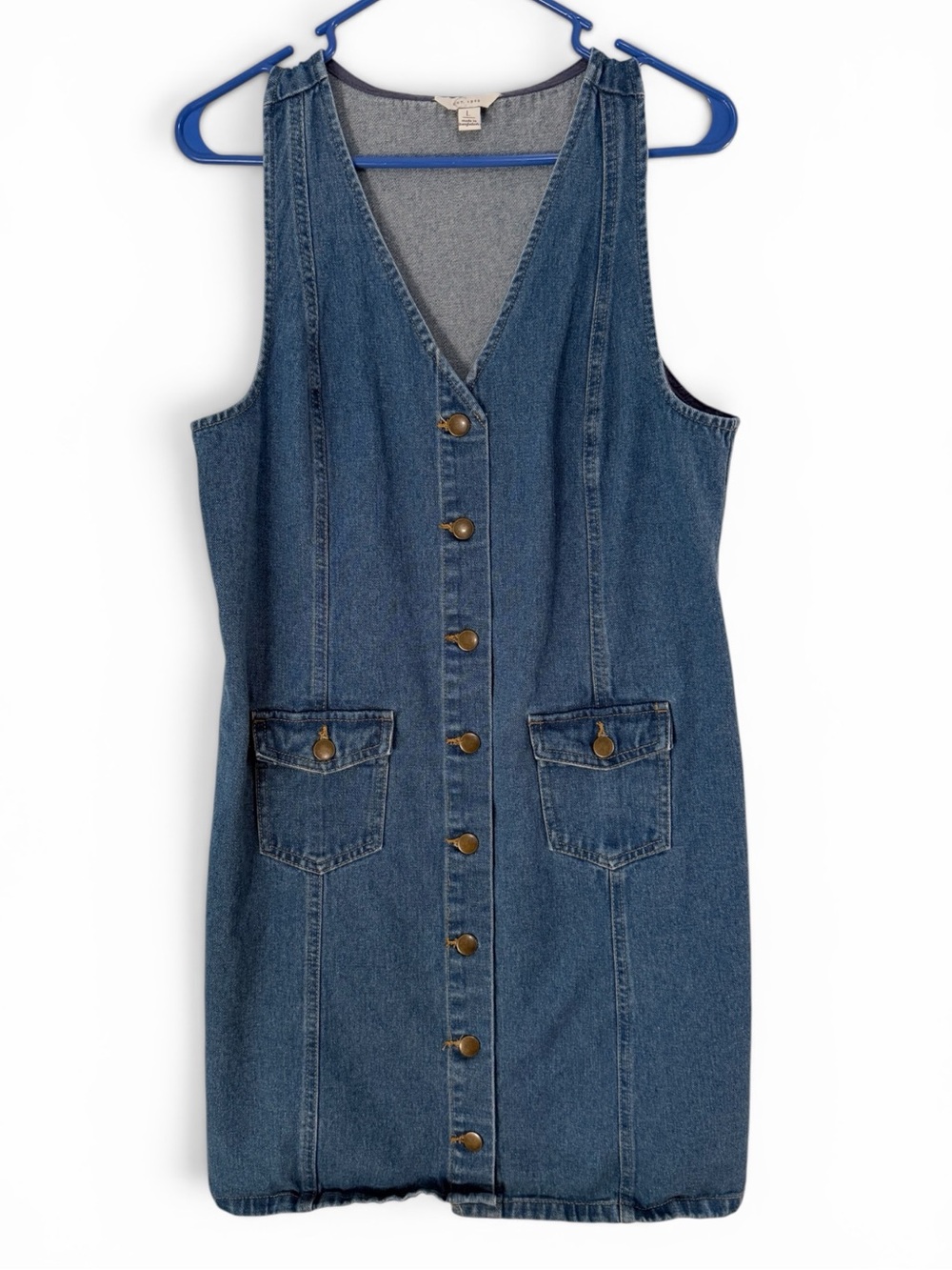 Women’s—C Est. 1946 Retro Denim Sleeveless V-Neck Button Down Mini Dress. Size L